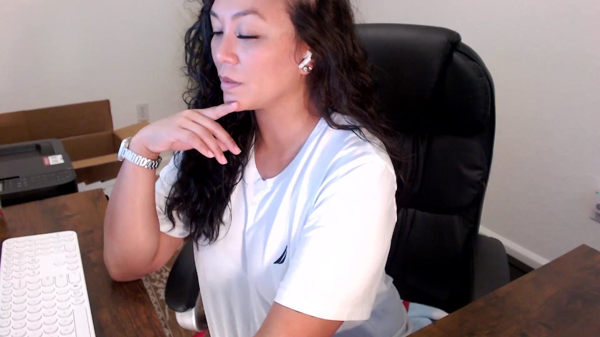 Gallery image thumbnail from MickaylaStar's myfreecams stream on, 09/26/2025, 19:25 image 1 of 20