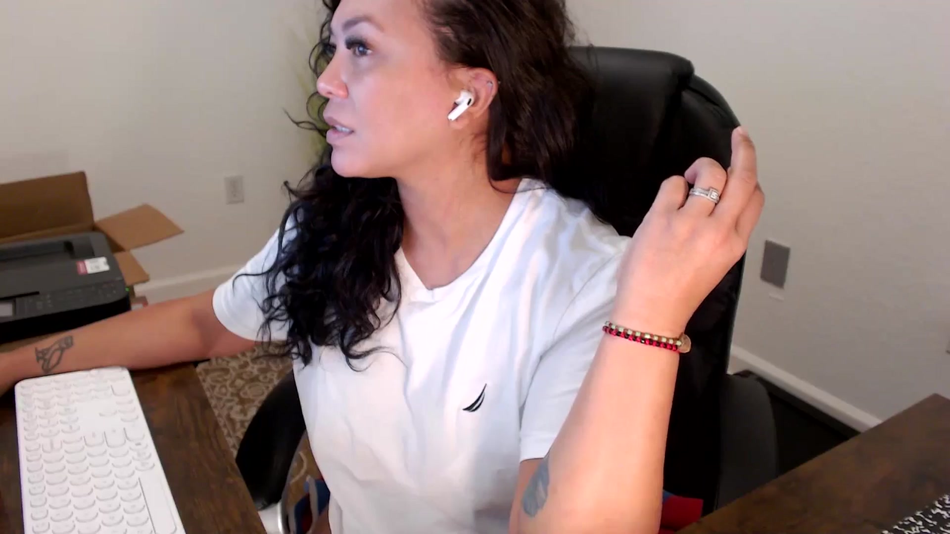 Gallery image thumbnail from MickaylaStar's myfreecams stream on, 09/29/2025, 17:40 image 3 of 20