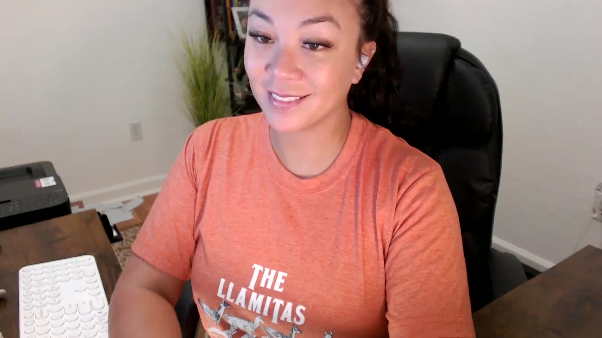 Gallery image thumbnail from MickaylaStar's myfreecams stream on, 10/02/2025, 15:27 image 18 of 20