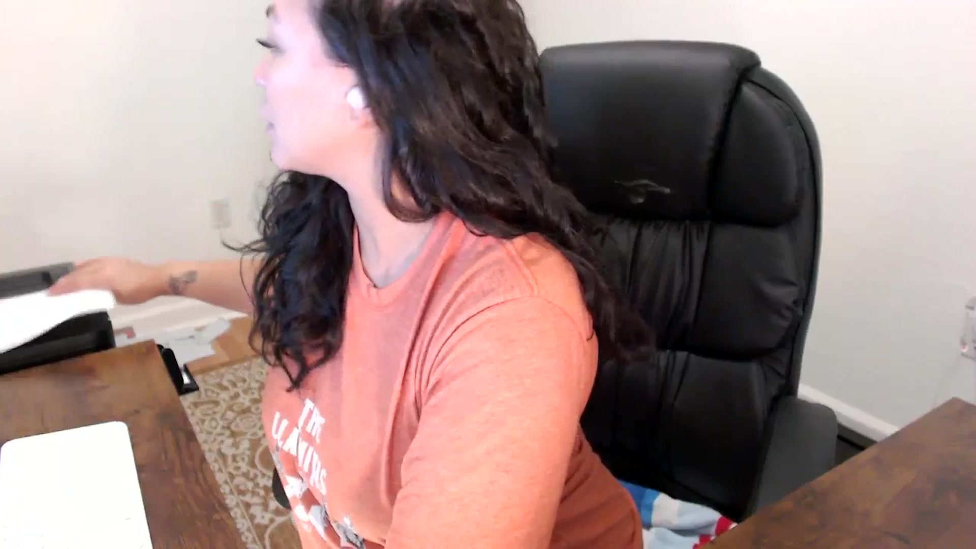 Gallery image thumbnail from MickaylaStar's myfreecams stream on, 10/02/2025, 16:44 image 4 of 20