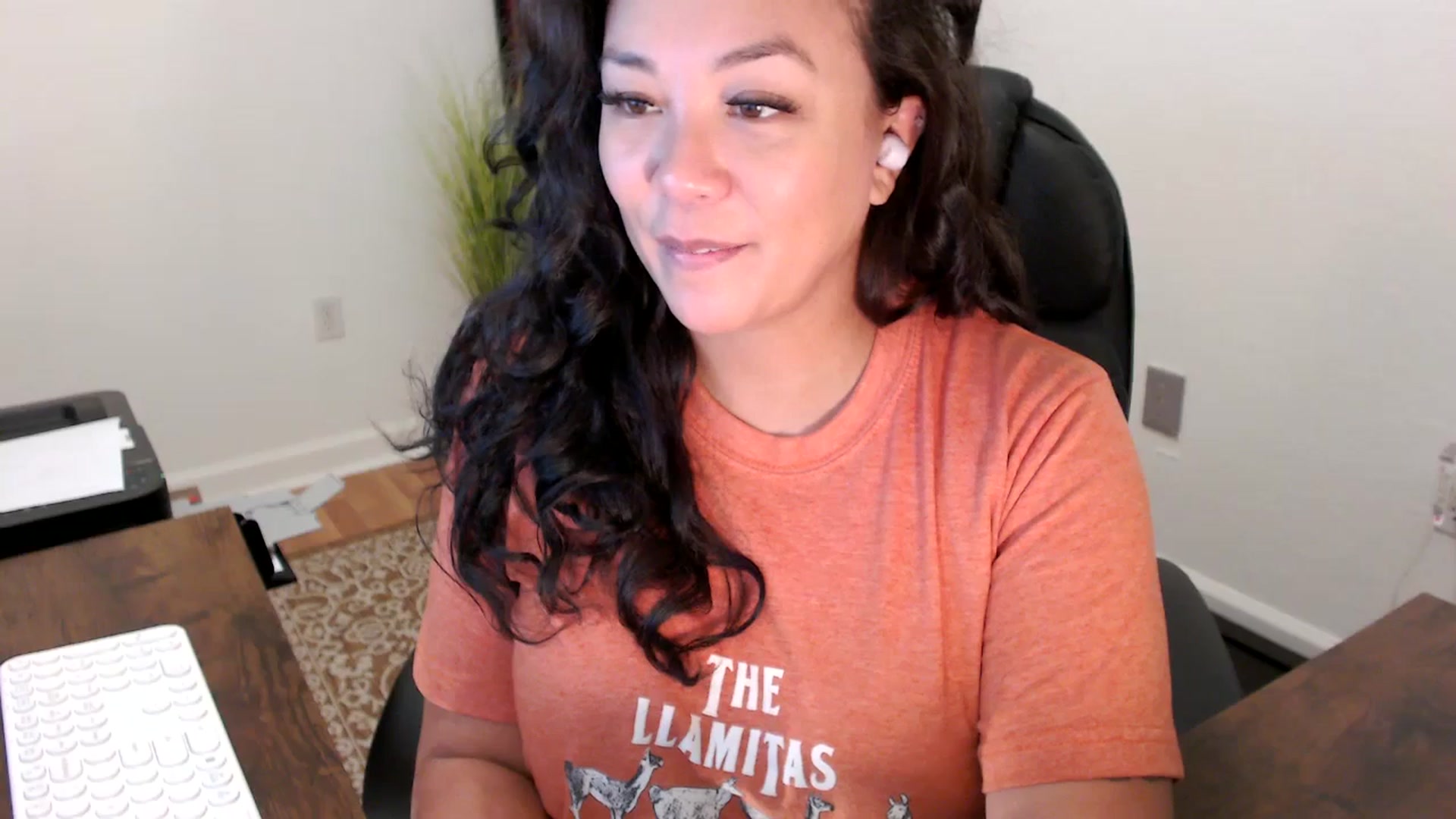 Gallery image thumbnail from MickaylaStar's myfreecams stream on, 10/02/2025, 16:44 image 10 of 20