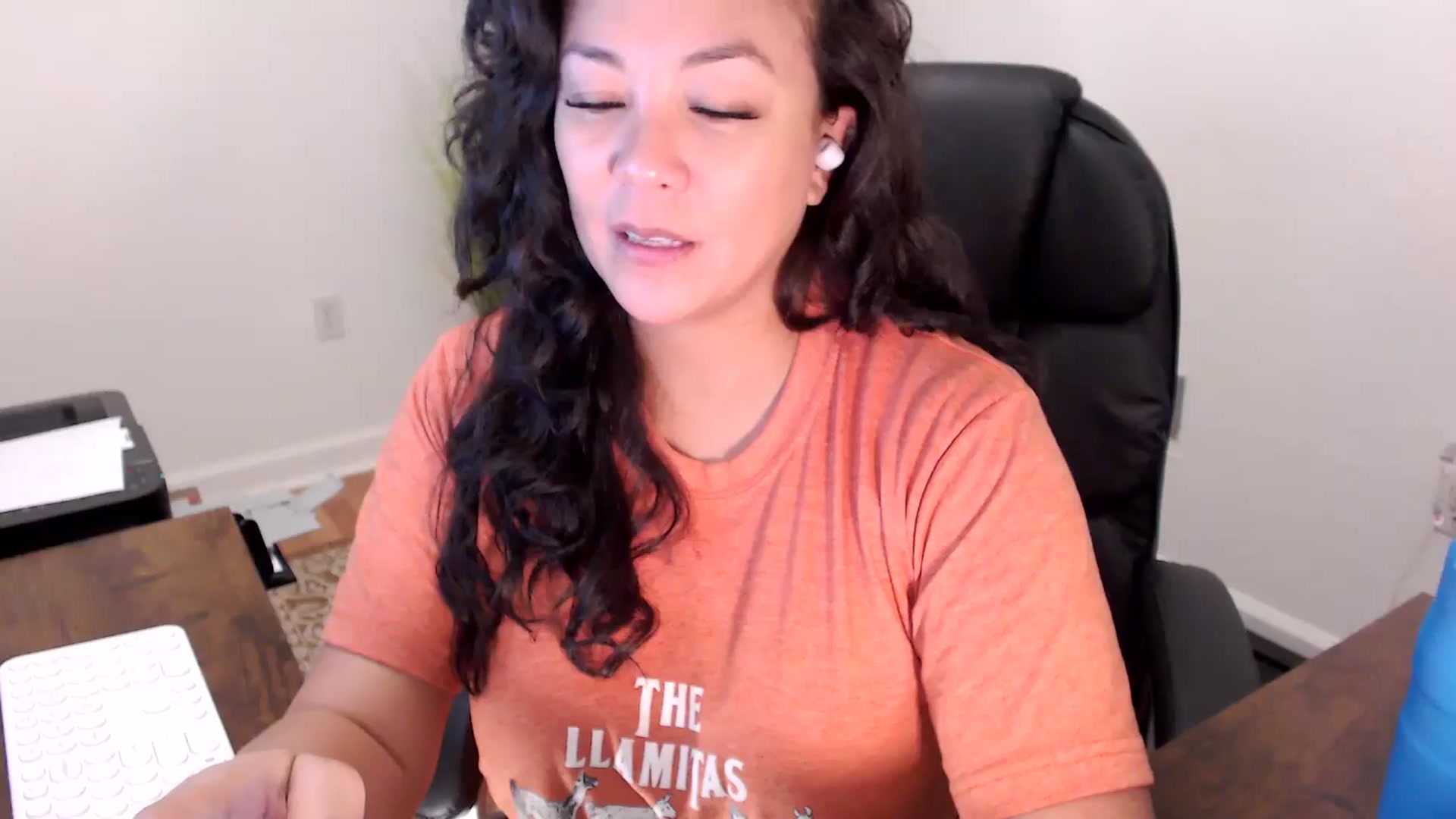 Gallery image thumbnail from MickaylaStar's myfreecams stream on, 10/02/2025, 17:02 image 10 of 20
