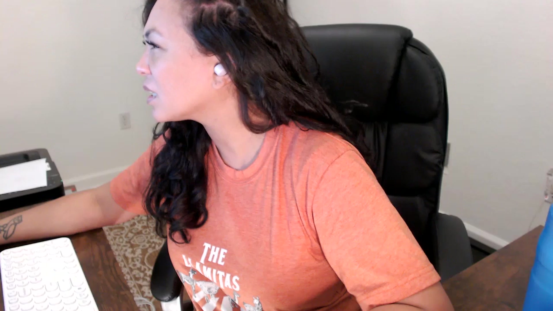 Gallery image thumbnail from MickaylaStar's myfreecams stream on, 10/02/2025, 17:02 image 2 of 20