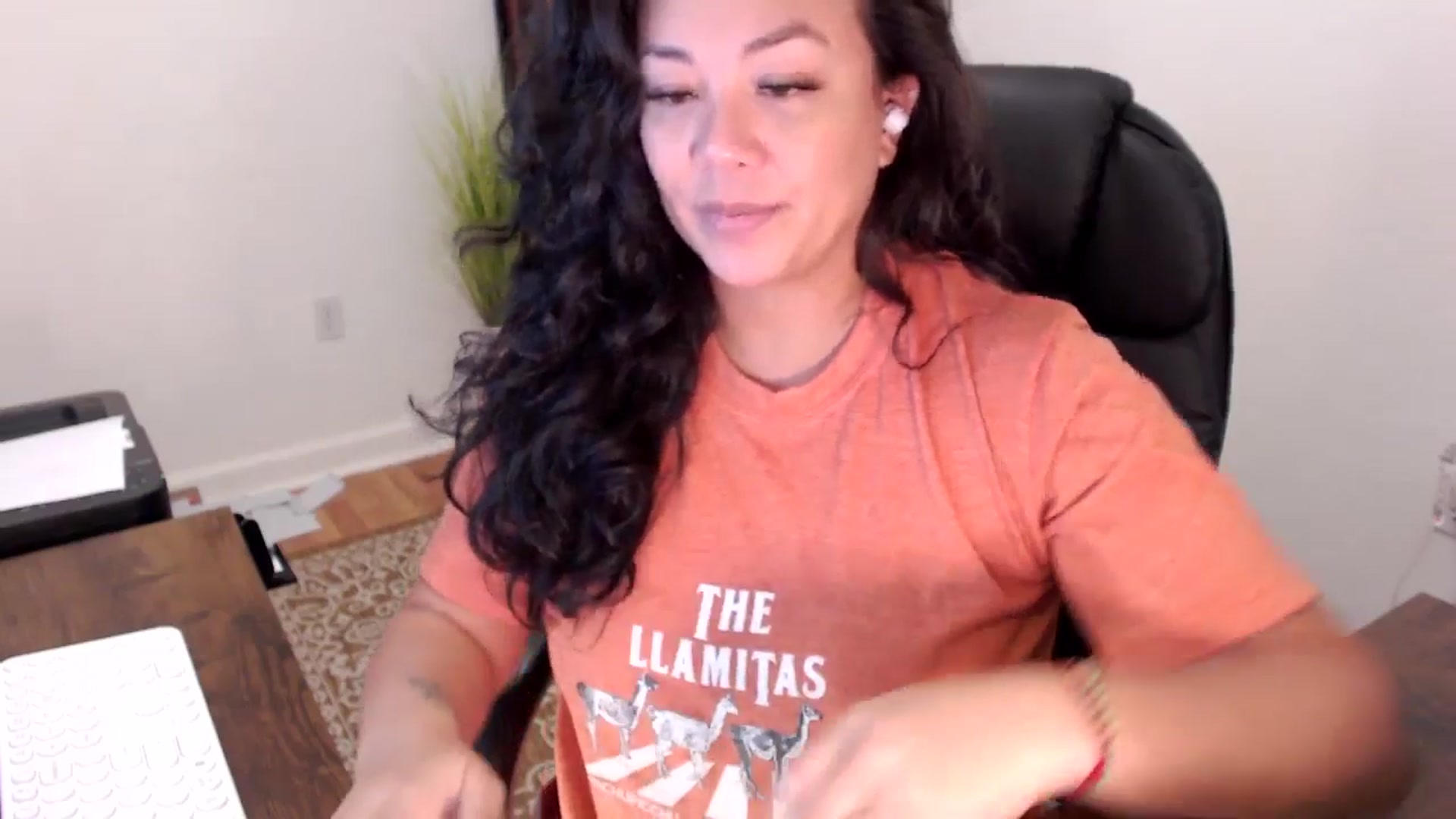 Gallery image thumbnail from MickaylaStar's myfreecams stream on, 10/02/2025, 17:57 image 15 of 20