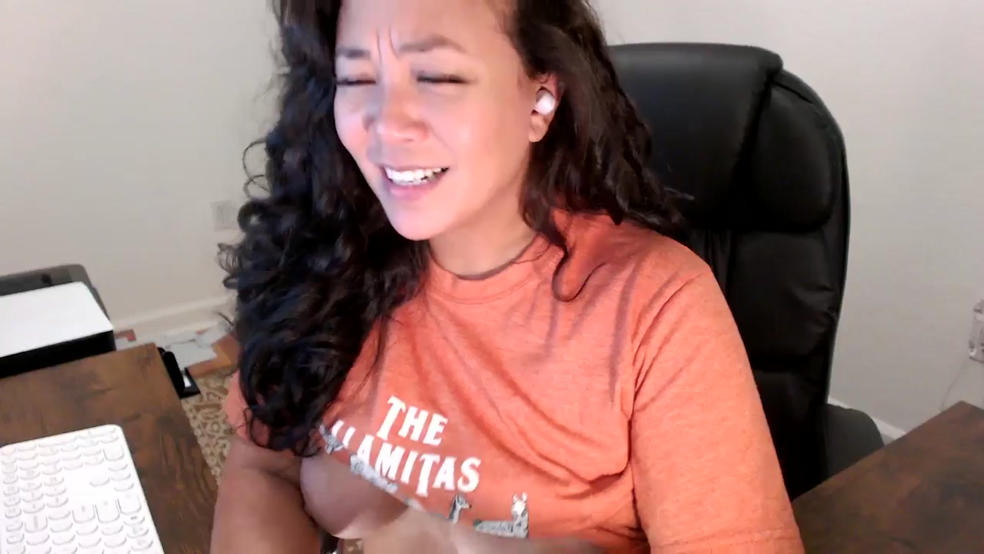 Gallery image thumbnail from MickaylaStar's myfreecams stream on, 10/02/2025, 17:57 image 18 of 20