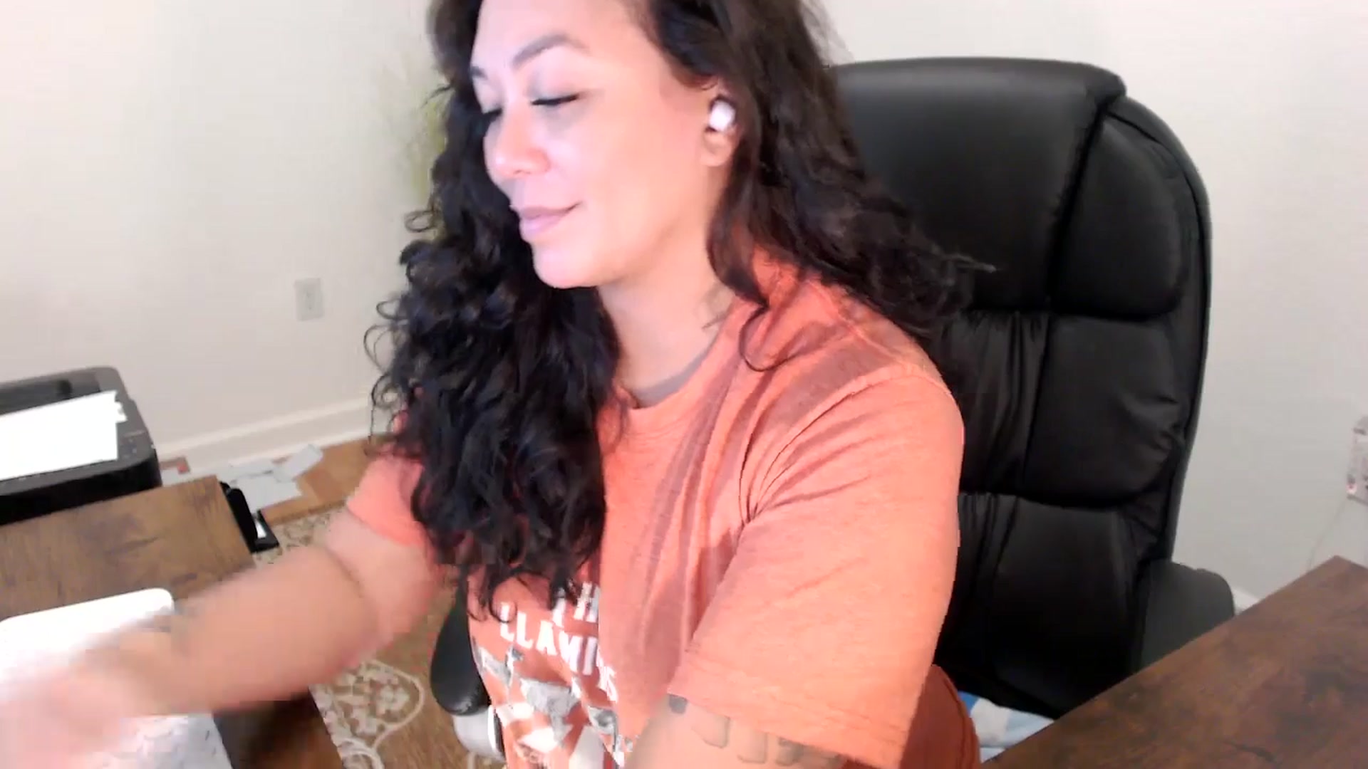 Gallery image thumbnail from MickaylaStar's myfreecams stream on, 10/02/2025, 17:57 image 12 of 20