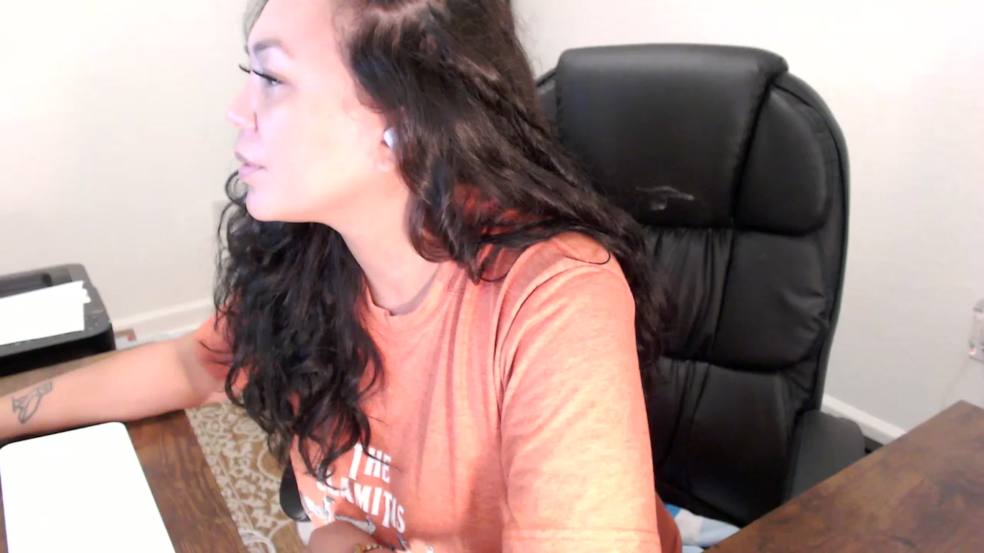 Gallery image thumbnail from MickaylaStar's myfreecams stream on, 10/02/2025, 17:57 image 3 of 20