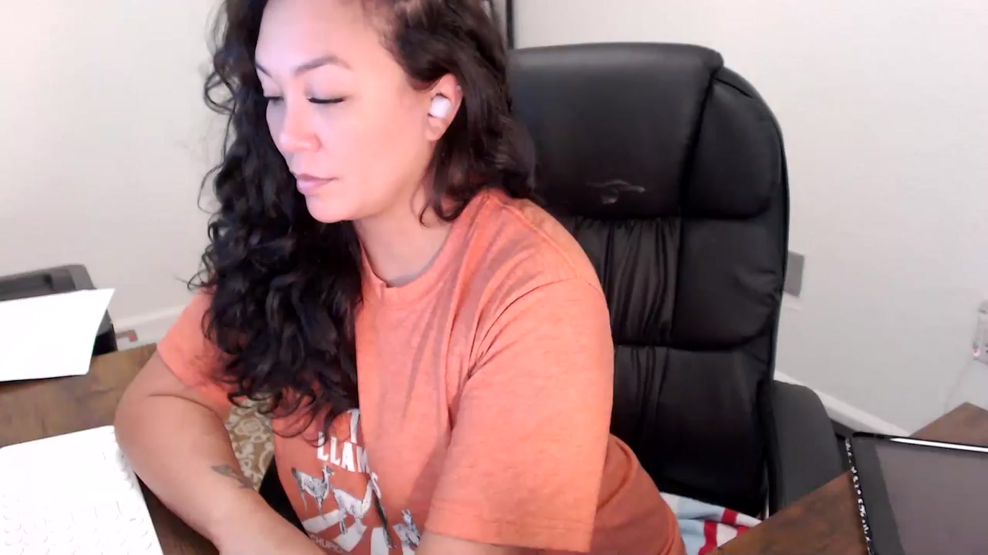 Gallery image thumbnail from MickaylaStar's myfreecams stream on, 10/02/2025, 19:13 image 1 of 20