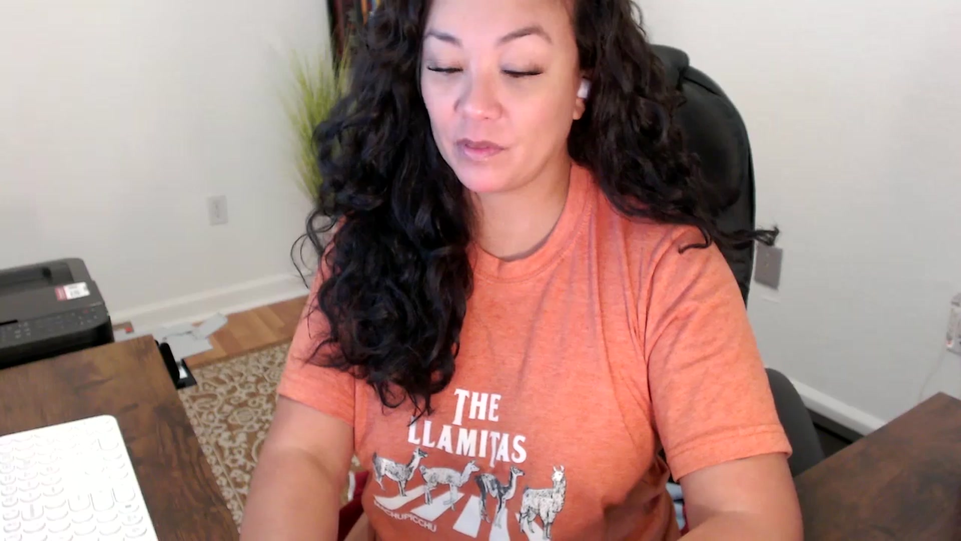 Gallery image thumbnail from MickaylaStar's myfreecams stream on, 10/02/2025, 19:13 image 10 of 20