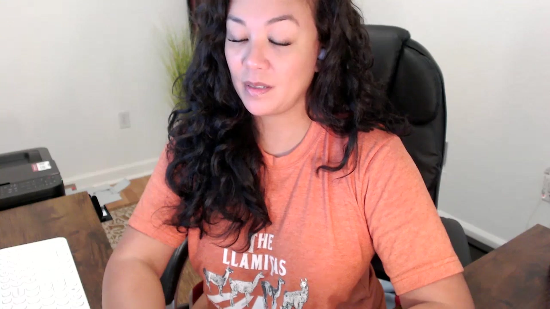 Gallery image thumbnail from MickaylaStar's myfreecams stream on, 10/02/2025, 19:13 image 9 of 20