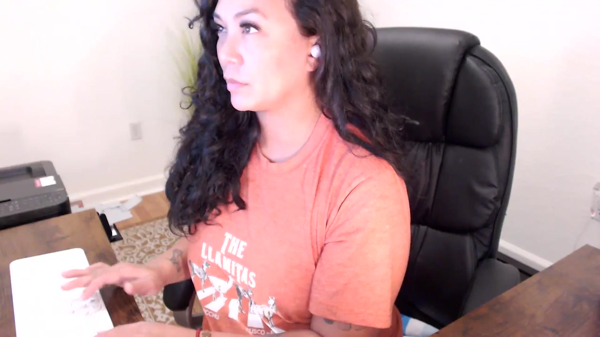 Gallery image thumbnail from MickaylaStar's myfreecams stream on, 10/02/2025, 19:47 image 6 of 20