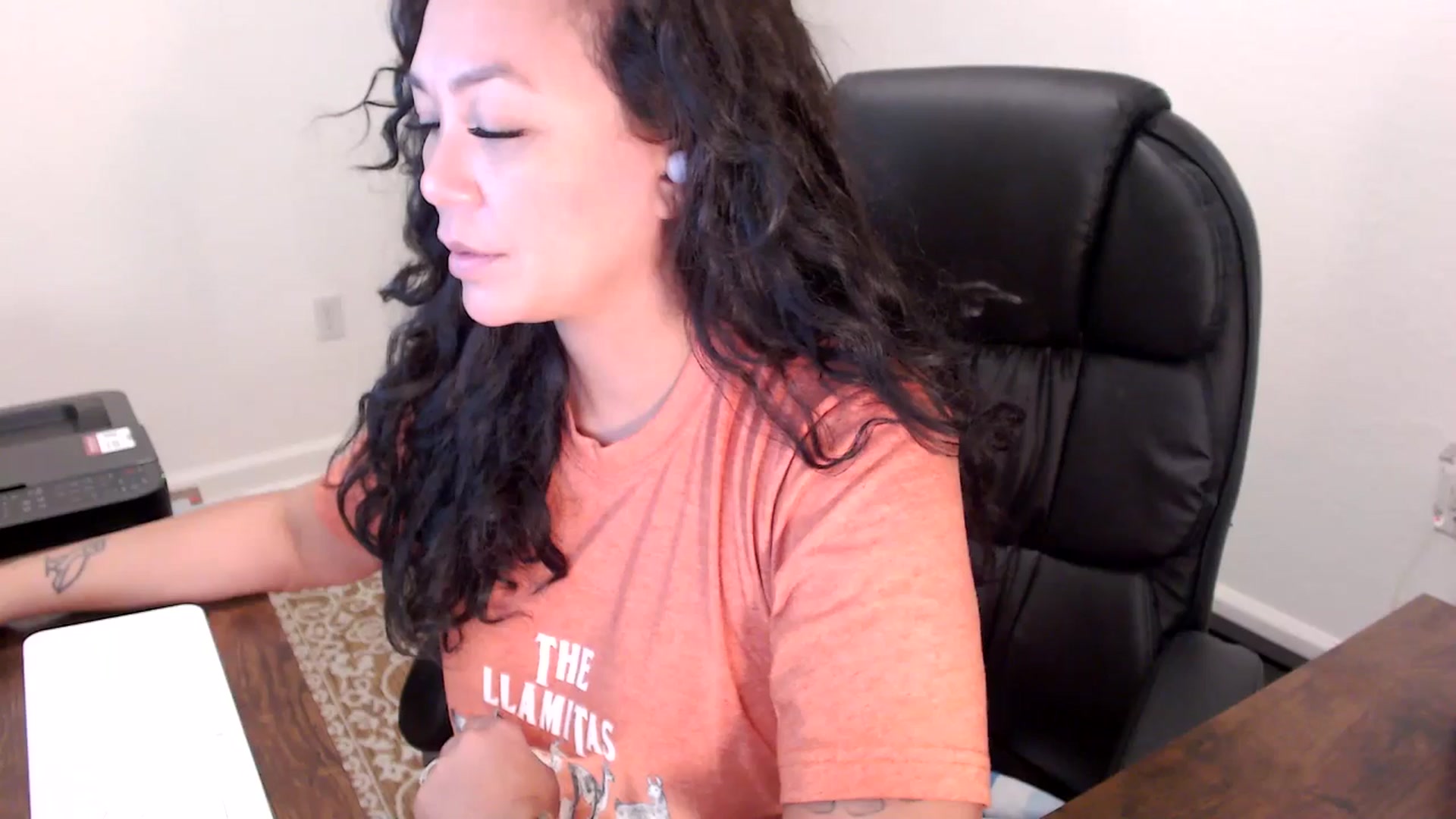 Gallery image thumbnail from MickaylaStar's myfreecams stream on, 10/02/2025, 19:47 image 9 of 20