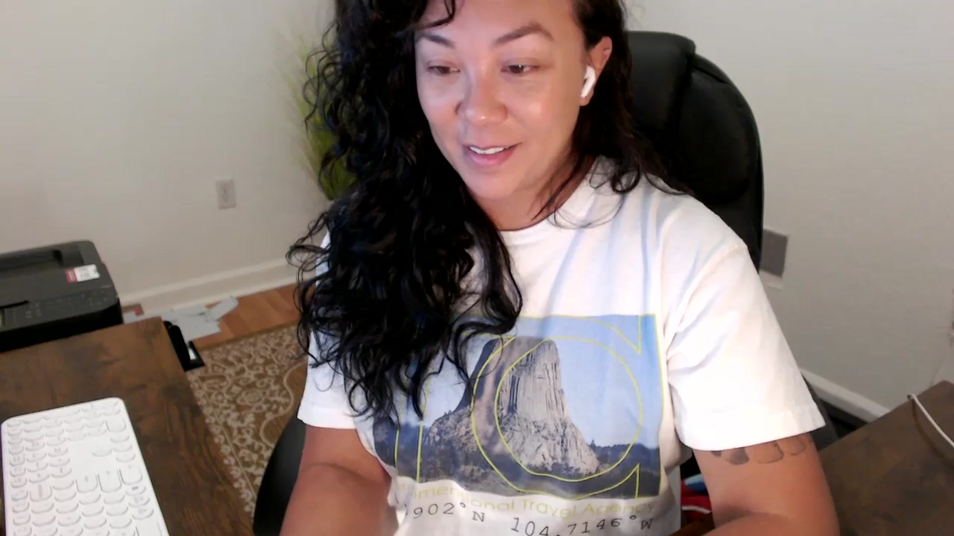 Gallery image thumbnail from MickaylaStar's myfreecams stream on, 10/03/2025, 15:55 image 9 of 20
