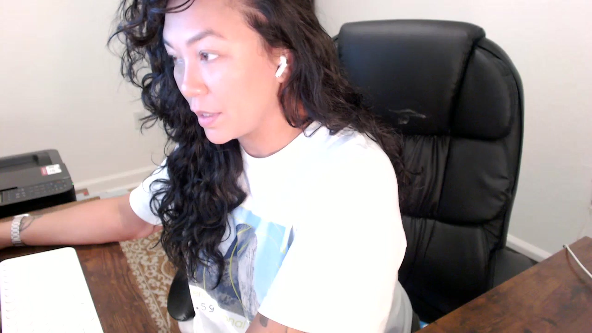 Gallery image thumbnail from MickaylaStar's myfreecams stream on, 10/03/2025, 15:55 image 19 of 20