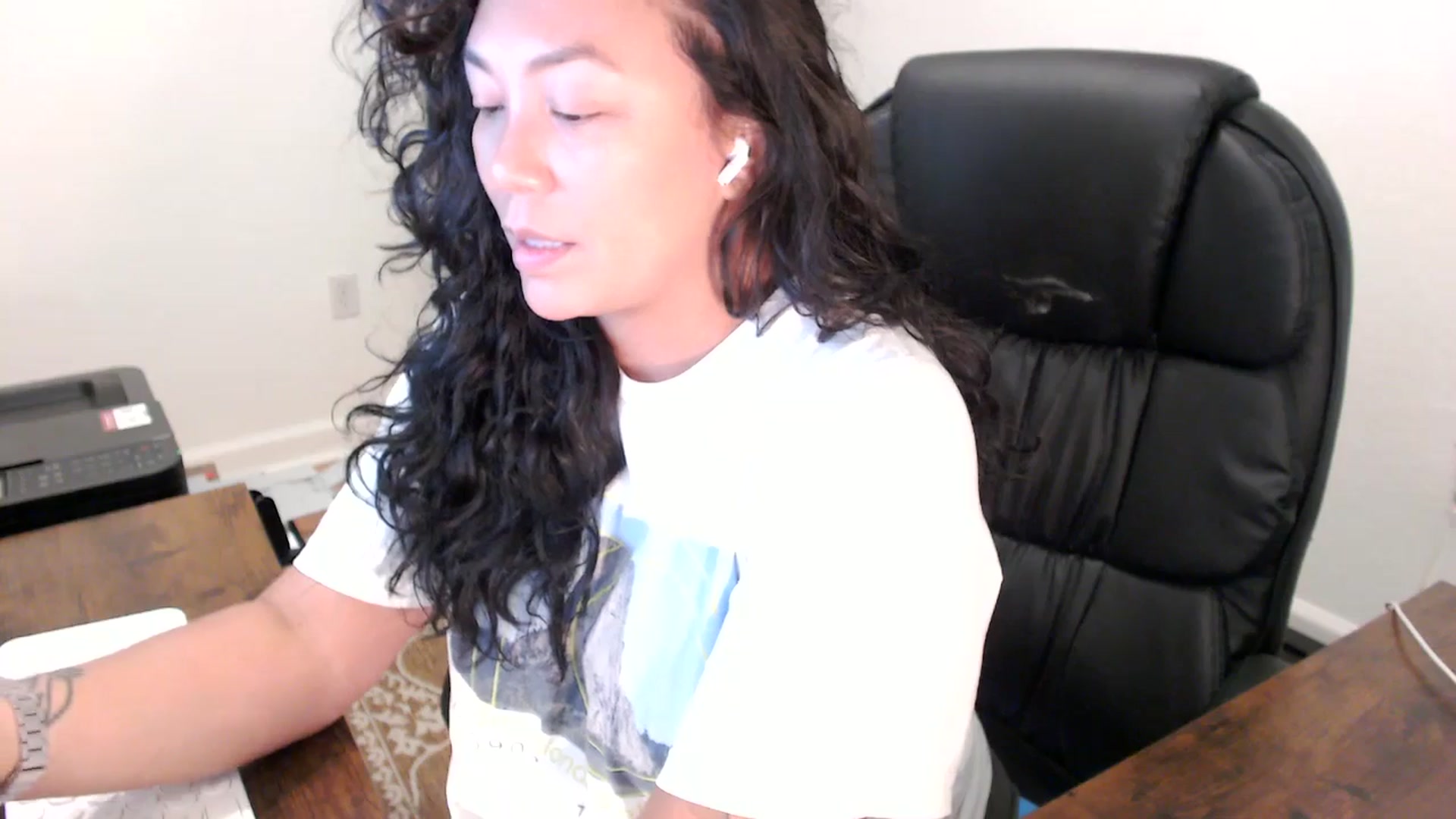 Gallery image thumbnail from MickaylaStar's myfreecams stream on, 10/03/2025, 15:55 image 20 of 20