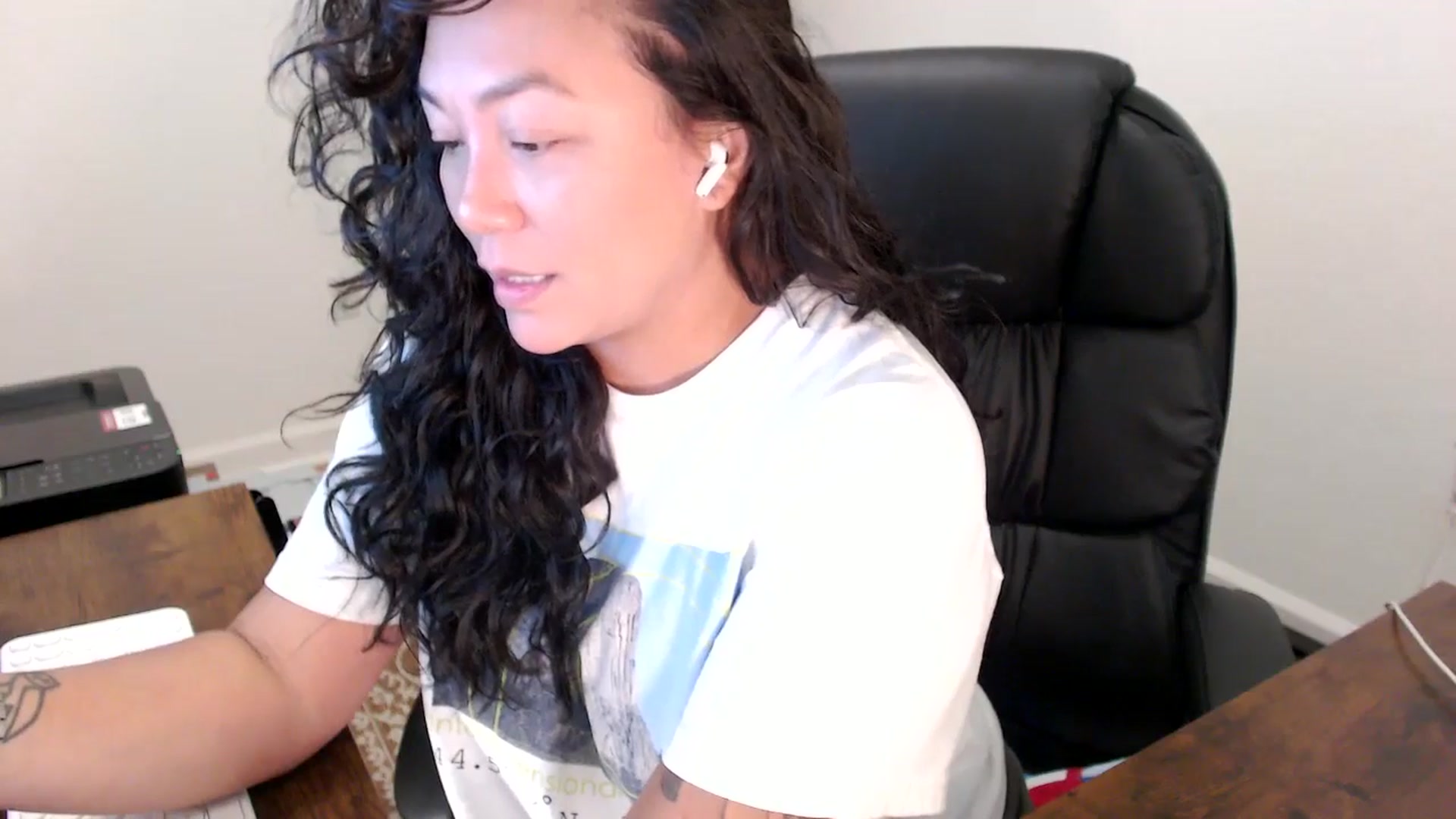 Gallery image thumbnail from MickaylaStar's myfreecams stream on, 10/03/2025, 15:55 image 14 of 20