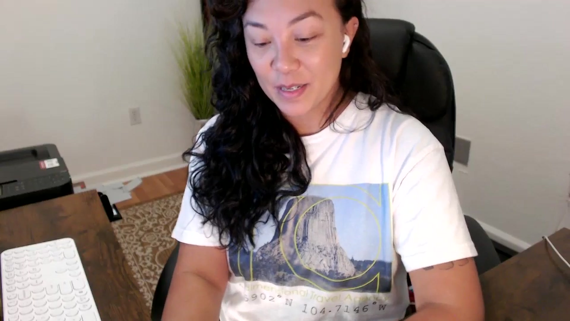 Gallery image thumbnail from MickaylaStar's myfreecams stream on, 10/03/2025, 15:55 image 8 of 20
