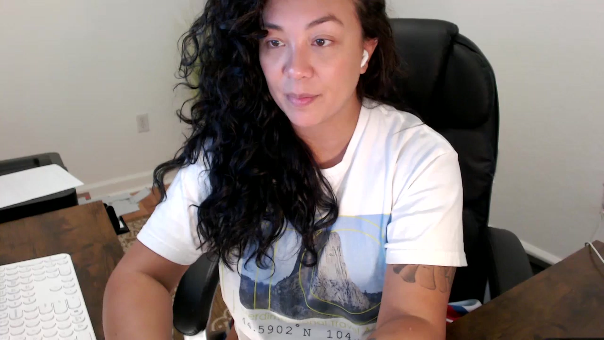 Gallery image thumbnail from MickaylaStar's myfreecams stream on, 10/03/2025, 17:33 image 16 of 20