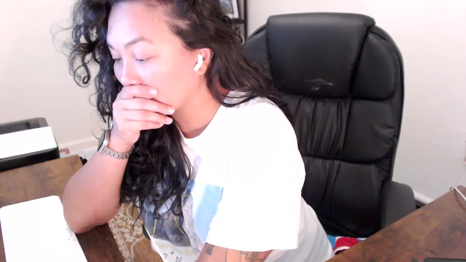 Gallery image thumbnail from MickaylaStar's myfreecams stream on, 10/03/2025, 18:09 image 6 of 20