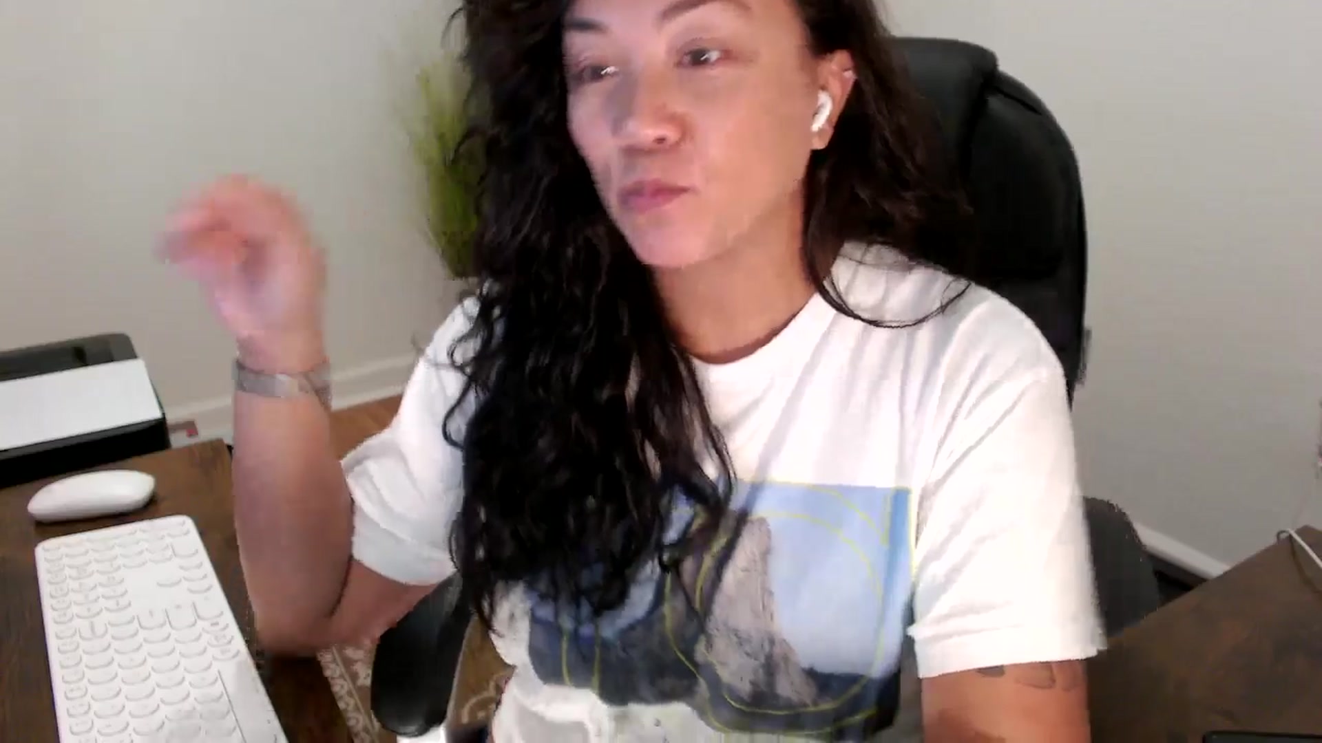 Gallery image thumbnail from MickaylaStar's myfreecams stream on, 10/03/2025, 18:09 image 12 of 20