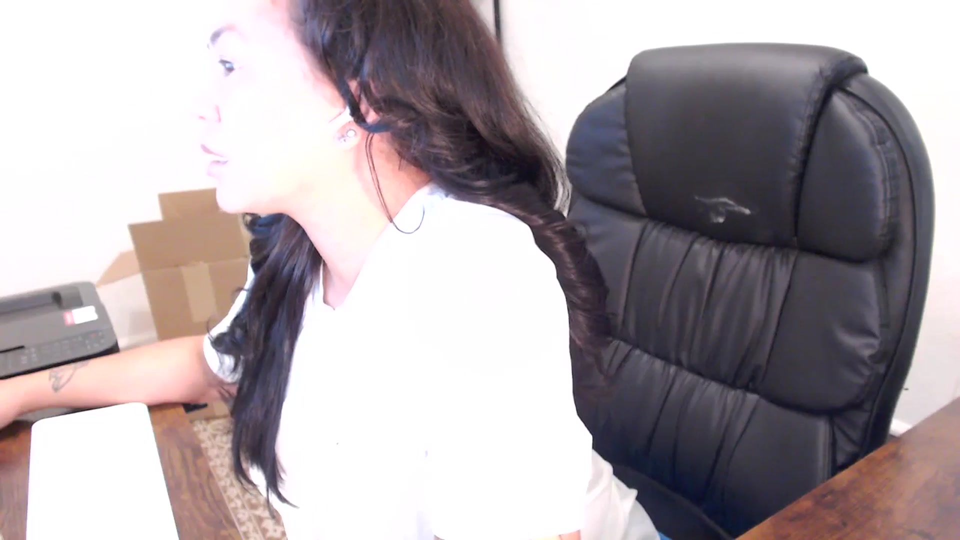 Gallery image thumbnail from MickaylaStar's myfreecams stream on, 10/06/2025, 15:37 image 8 of 20