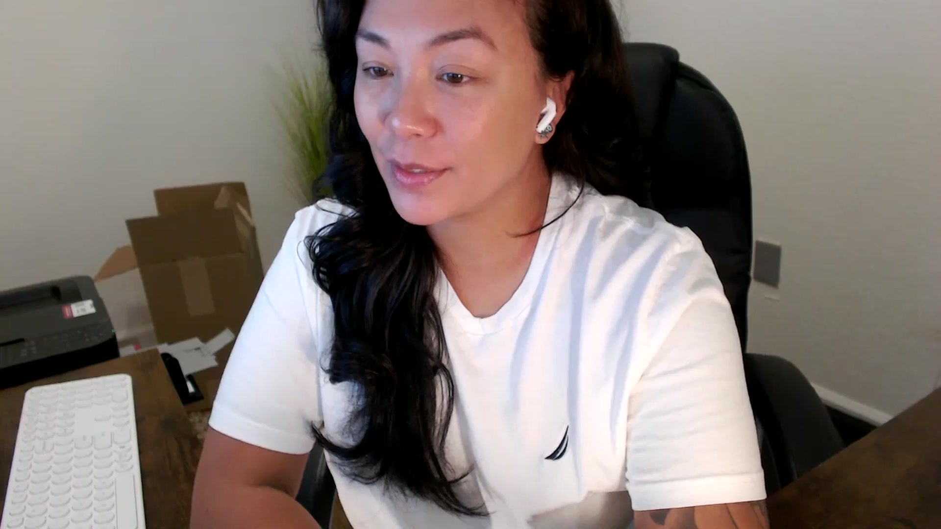 Gallery image thumbnail from MickaylaStar's myfreecams stream on, 10/06/2025, 15:50 image 9 of 20