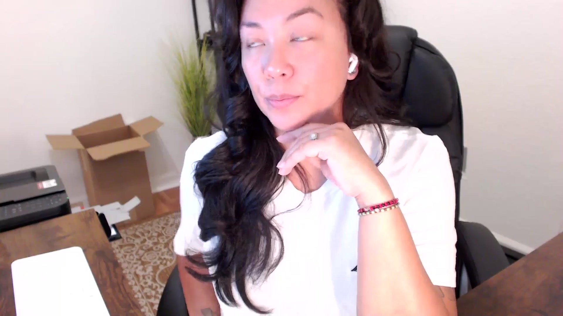 Gallery image thumbnail from MickaylaStar's myfreecams stream on, 10/06/2025, 17:25 image 20 of 20