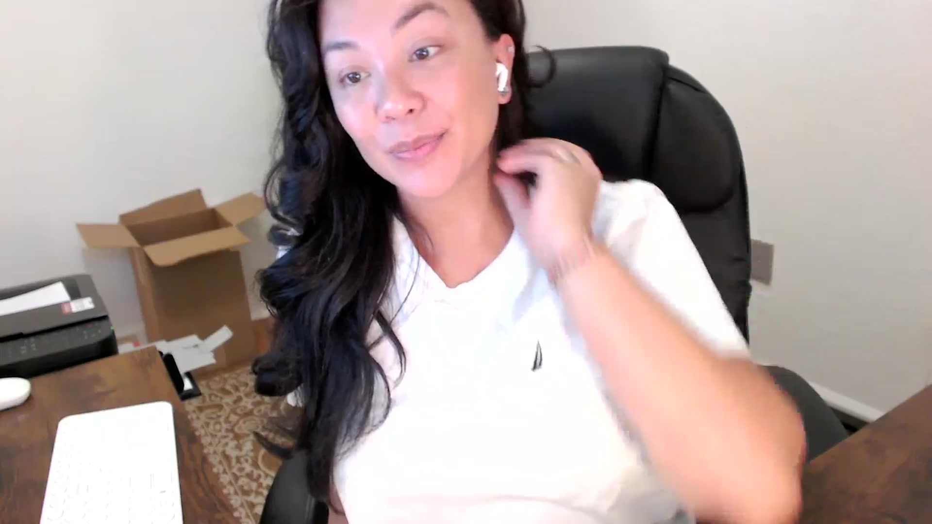 Gallery image thumbnail from MickaylaStar's myfreecams stream on, 10/06/2025, 17:25 image 3 of 20