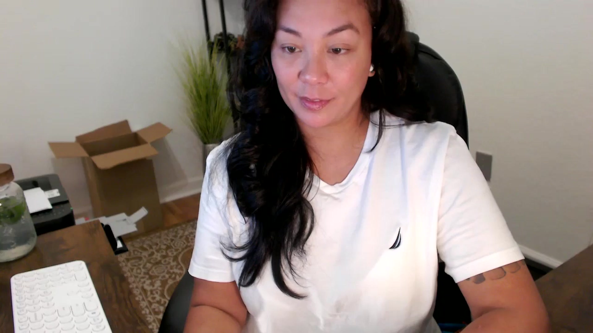 Gallery image thumbnail from MickaylaStar's myfreecams stream on, 10/06/2025, 18:30 image 17 of 20