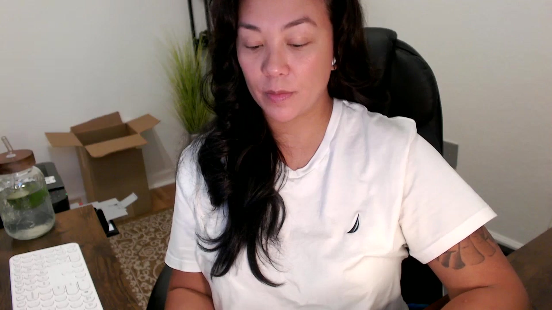 Gallery image thumbnail from MickaylaStar's myfreecams stream on, 10/06/2025, 18:30 image 20 of 20