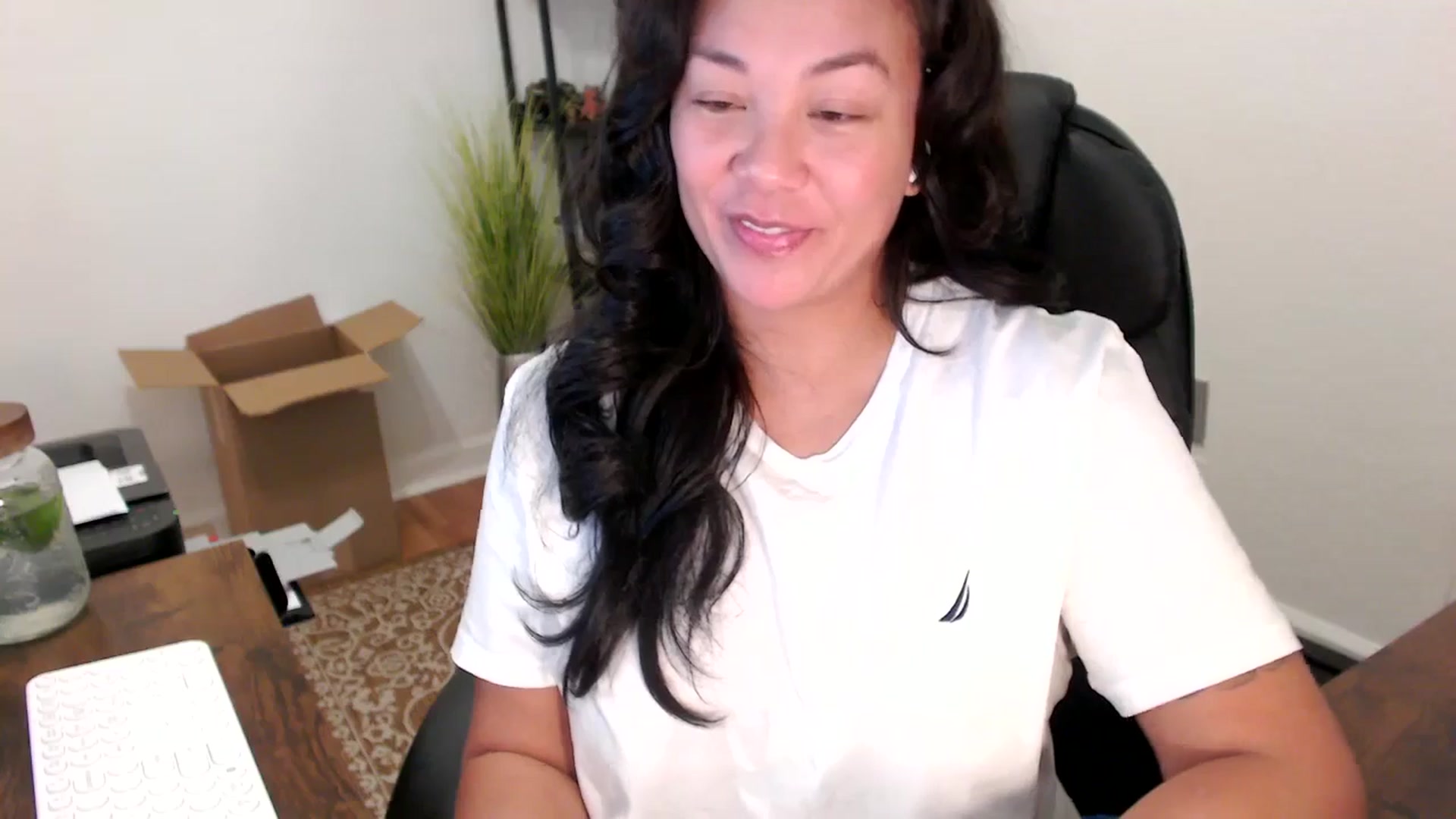 Gallery image thumbnail from MickaylaStar's myfreecams stream on, 10/06/2025, 18:30 image 15 of 20