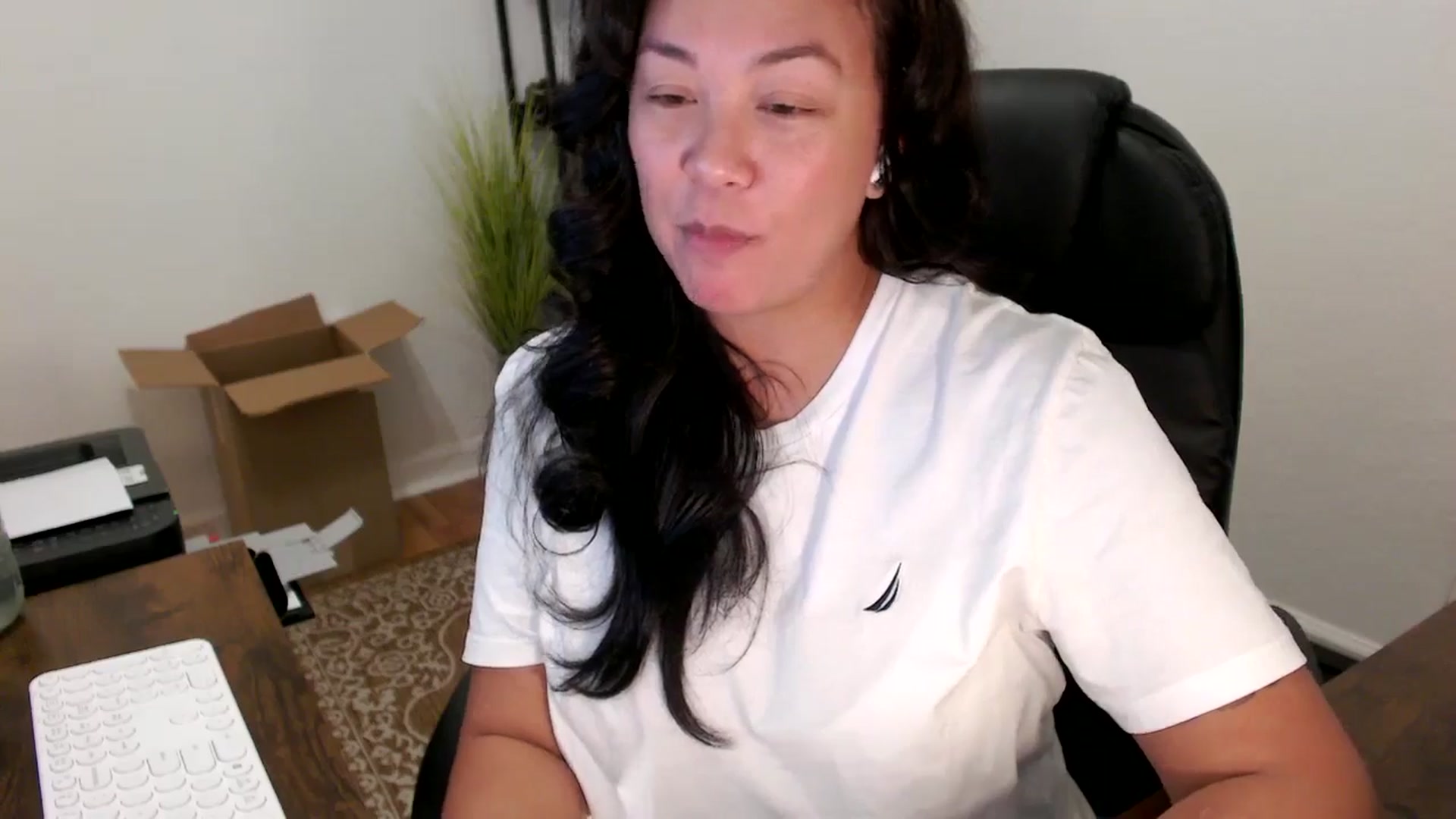 Gallery image thumbnail from MickaylaStar's myfreecams stream on, 10/06/2025, 18:30 image 4 of 20