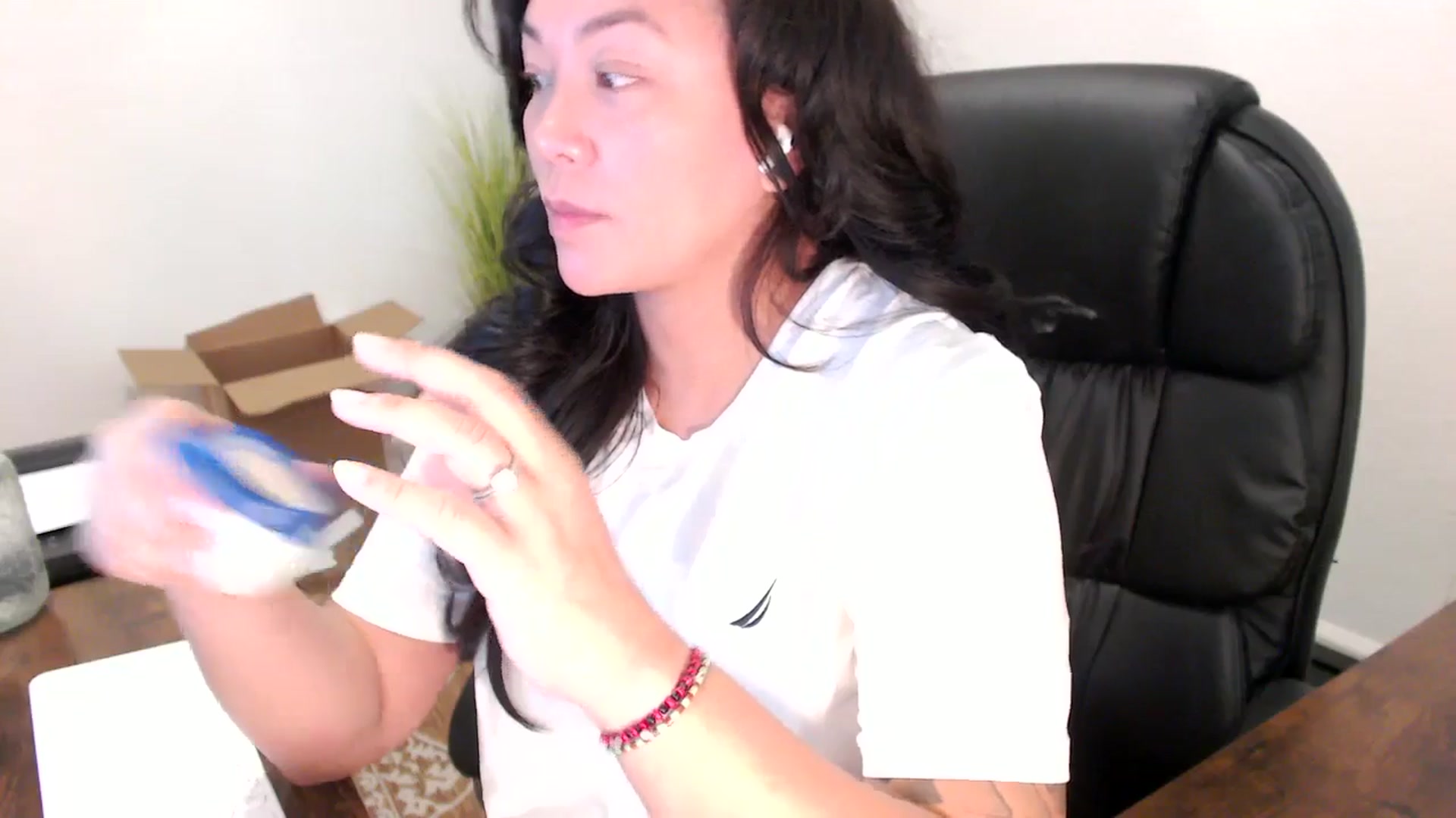 Gallery image thumbnail from MickaylaStar's myfreecams stream on, 10/06/2025, 18:30 image 10 of 20