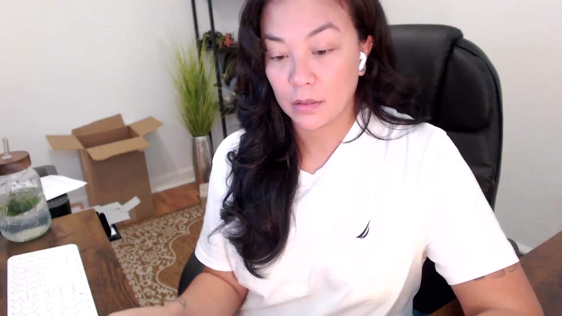 Gallery image thumbnail from MickaylaStar's myfreecams stream on, 10/06/2025, 19:49 image 20 of 20