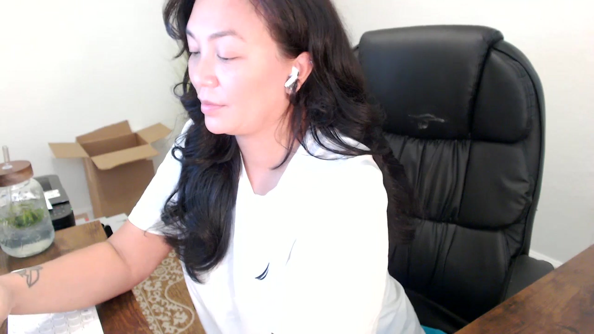Gallery image thumbnail from MickaylaStar's myfreecams stream on, 10/06/2025, 19:49 image 10 of 20