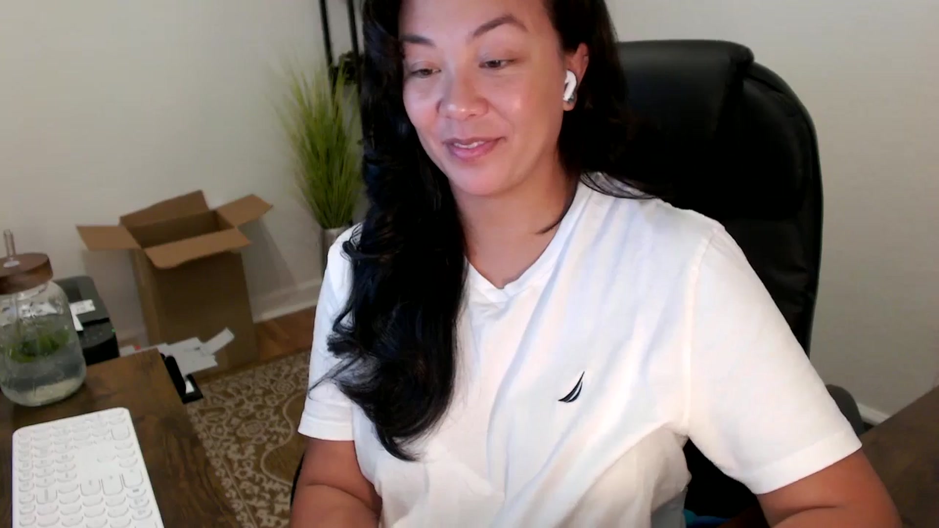 Gallery image thumbnail from MickaylaStar's myfreecams stream on, 10/06/2025, 19:49 image 14 of 20