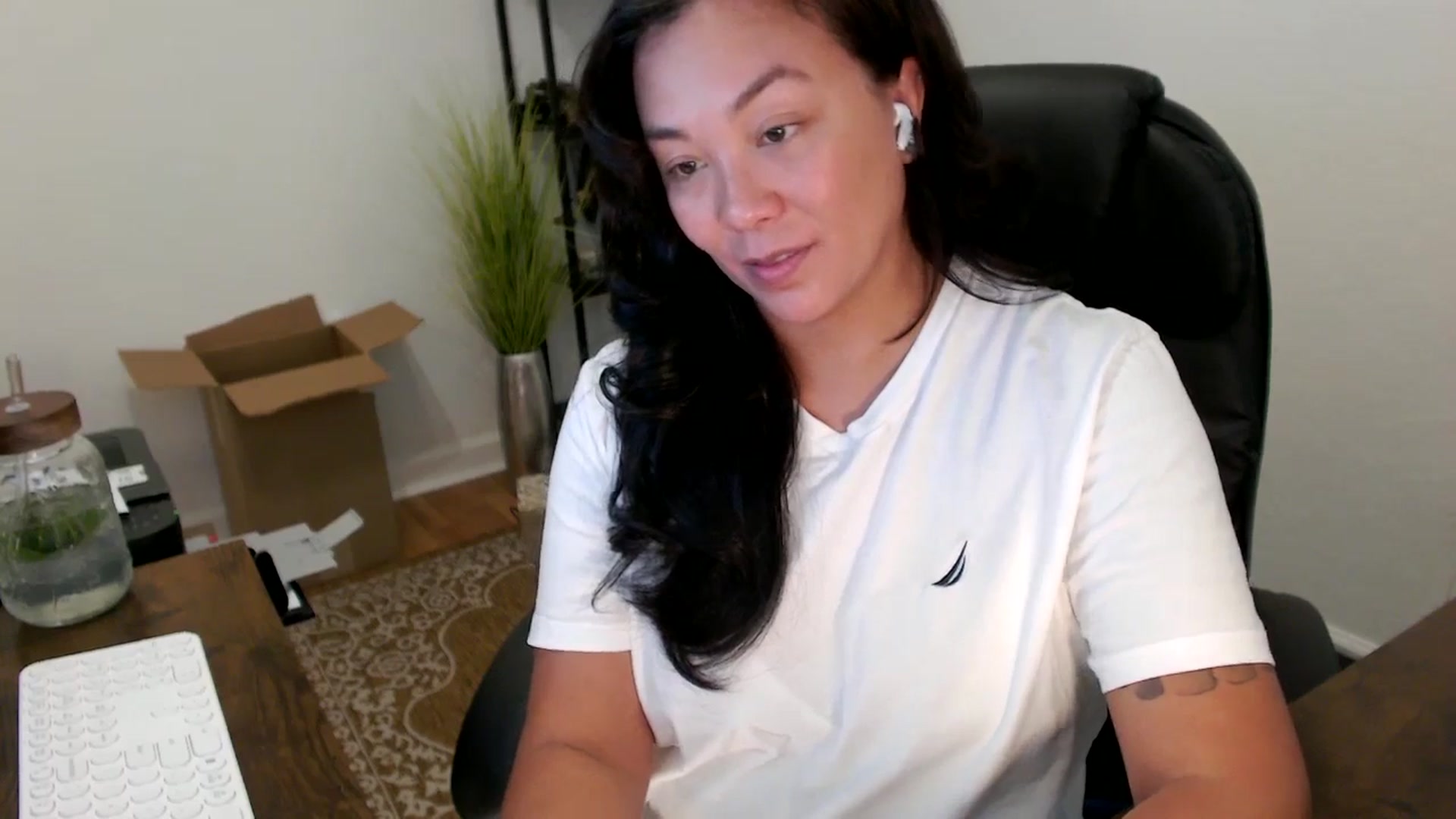 Gallery image thumbnail from MickaylaStar's myfreecams stream on, 10/06/2025, 19:49 image 18 of 20