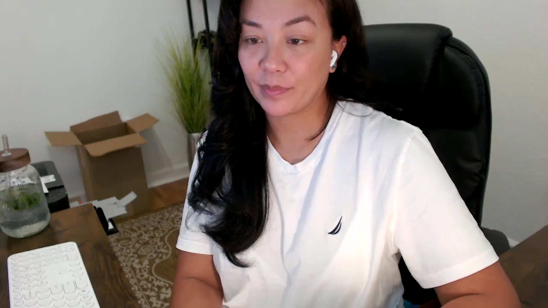Gallery image thumbnail from MickaylaStar's myfreecams stream on, 10/06/2025, 19:49 image 6 of 20