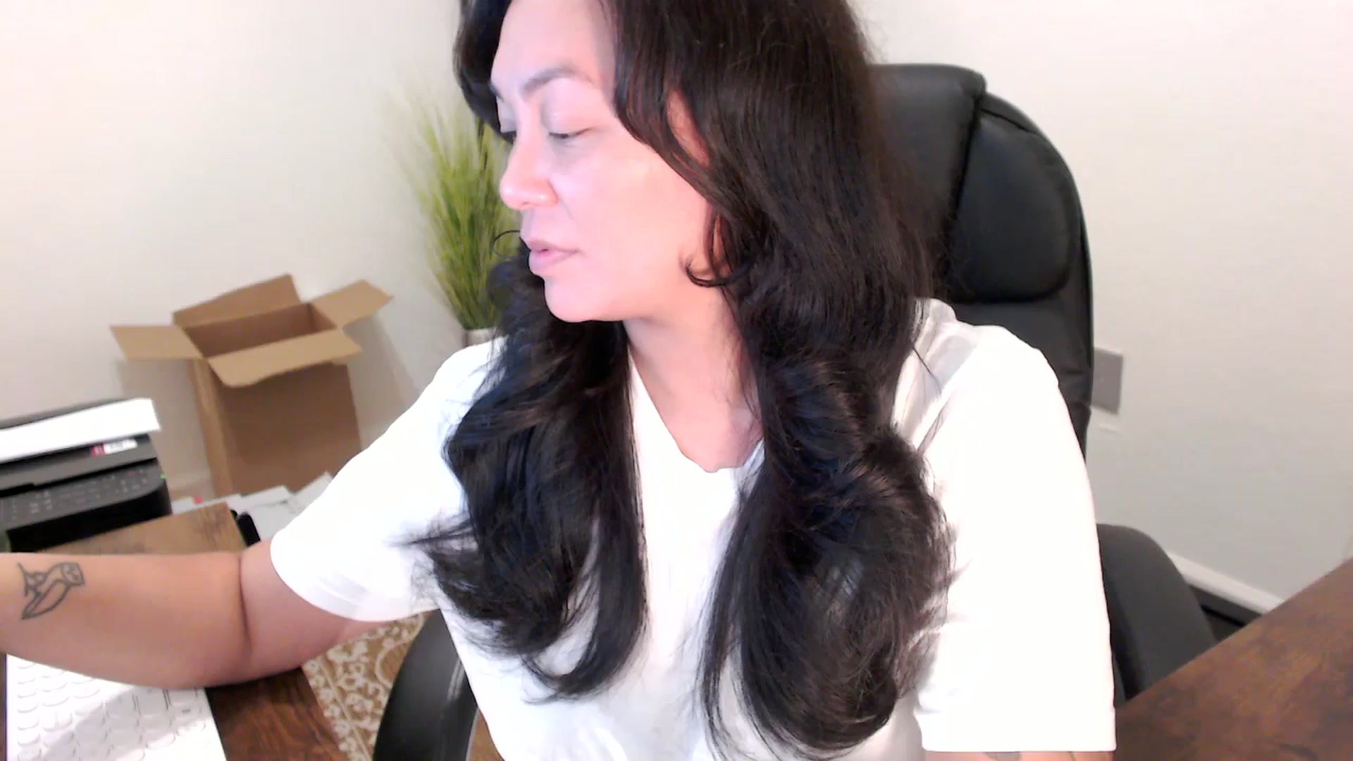Gallery image thumbnail from MickaylaStar's myfreecams stream on, 10/06/2025, 21:09 image 14 of 20