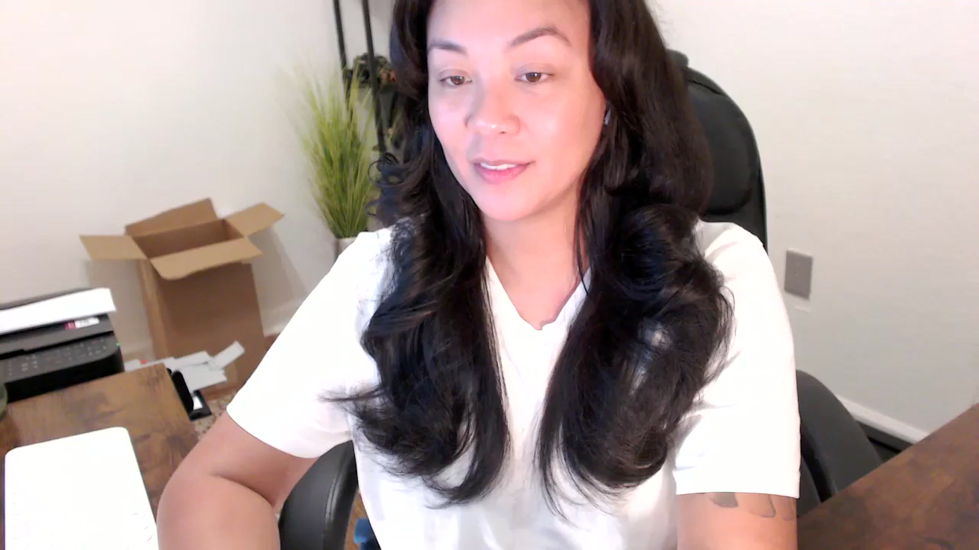 Gallery image thumbnail from MickaylaStar's myfreecams stream on, 10/06/2025, 21:09 image 17 of 20