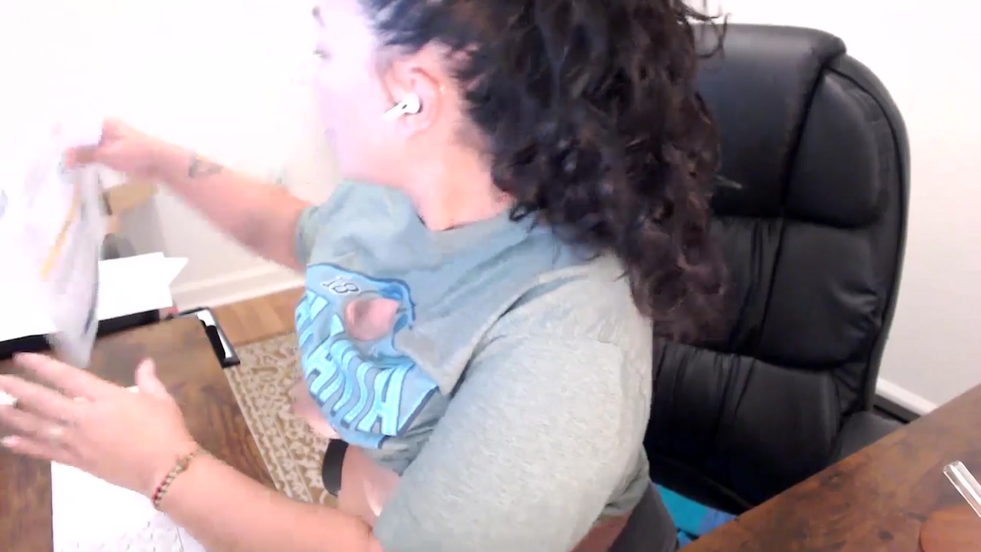 Gallery image thumbnail from MickaylaStar's myfreecams stream on, 10/07/2025, 14:51 image 5 of 20