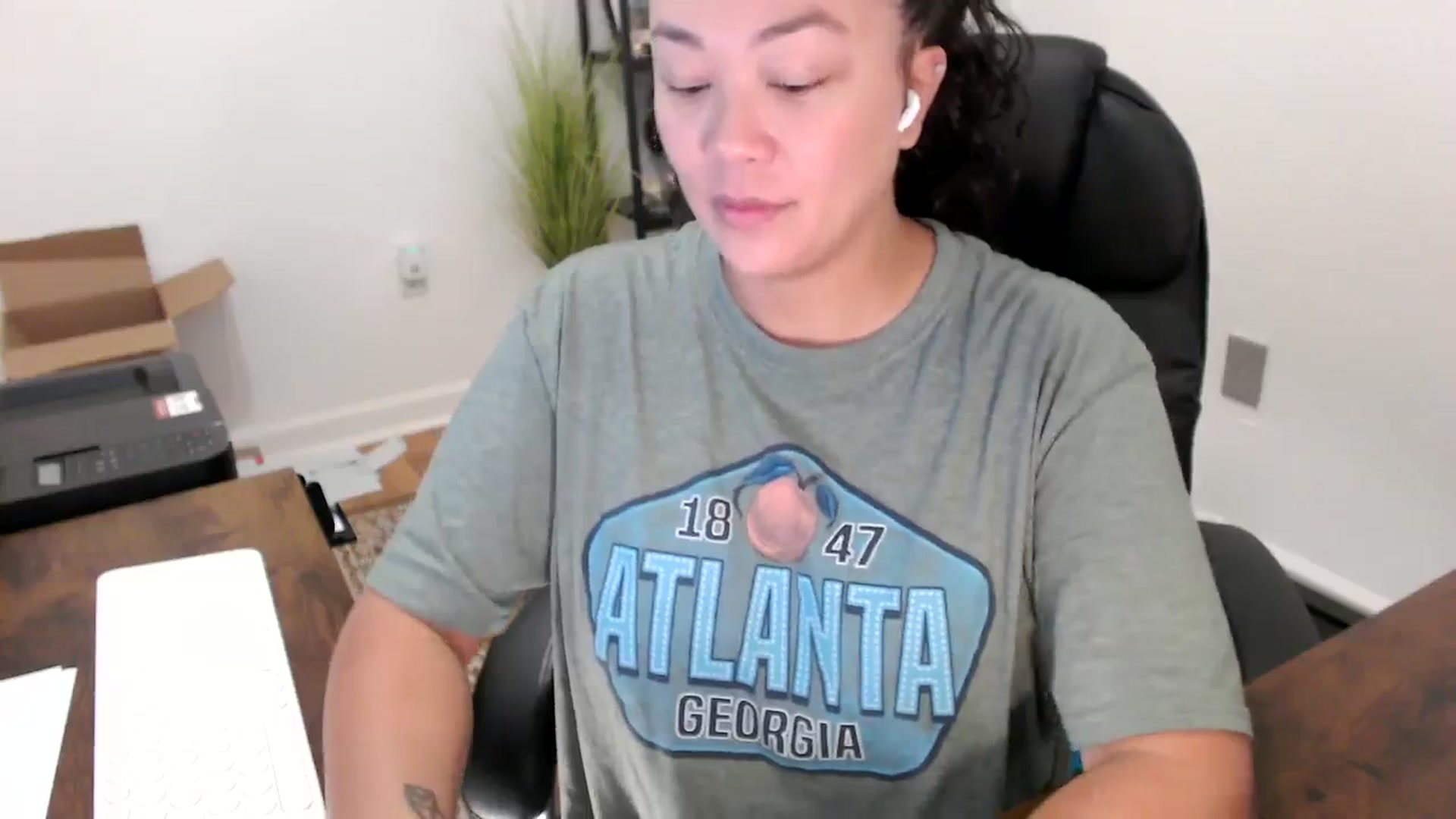 Gallery image thumbnail from MickaylaStar's myfreecams stream on, 10/07/2025, 14:51 image 15 of 20