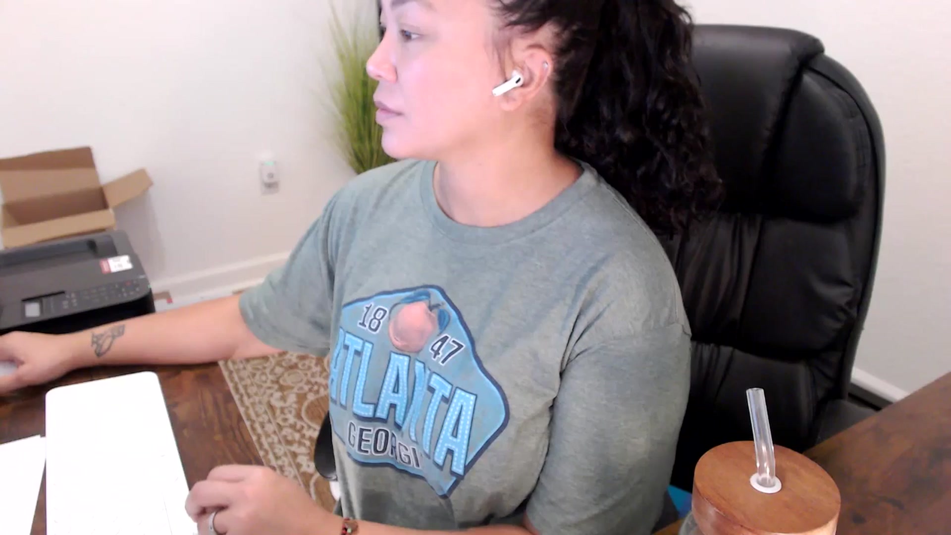 Gallery image thumbnail from MickaylaStar's myfreecams stream on, 10/07/2025, 14:51 image 7 of 20