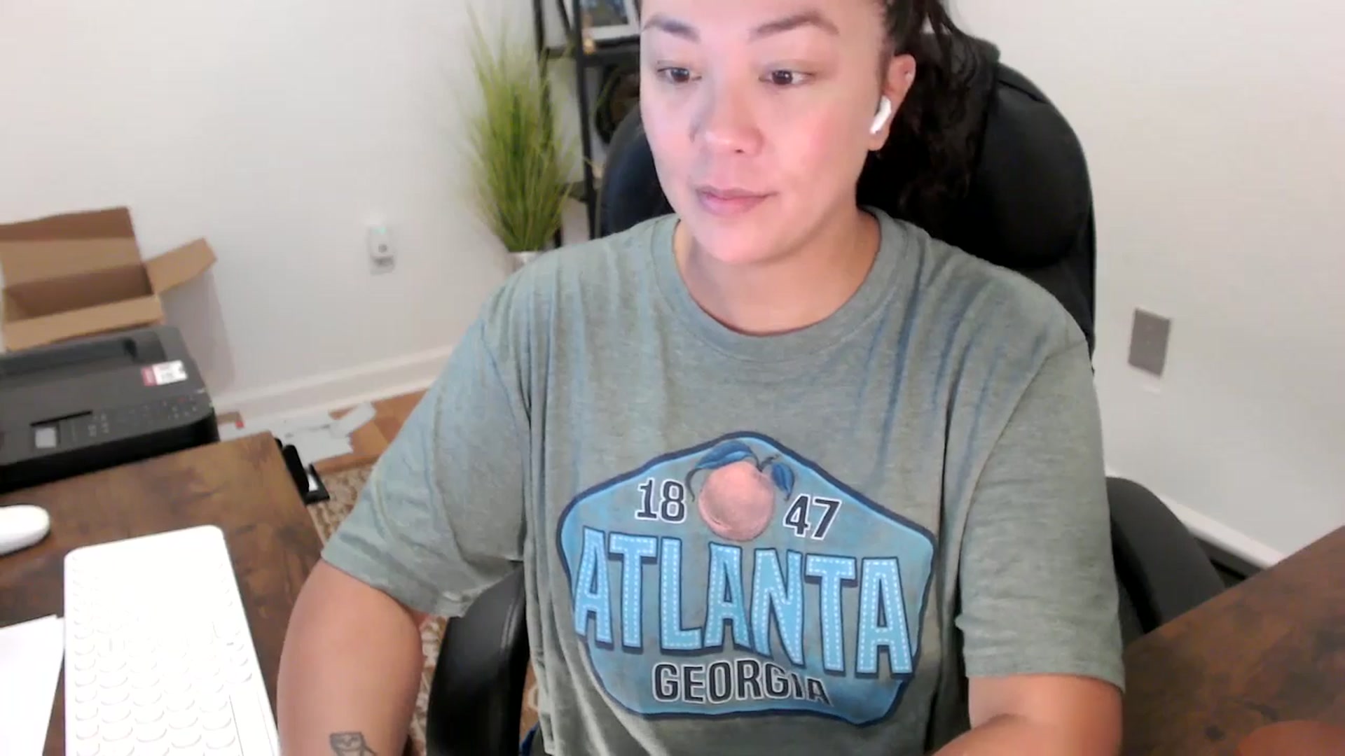 Gallery image thumbnail from MickaylaStar's myfreecams stream on, 10/07/2025, 14:51 image 9 of 20