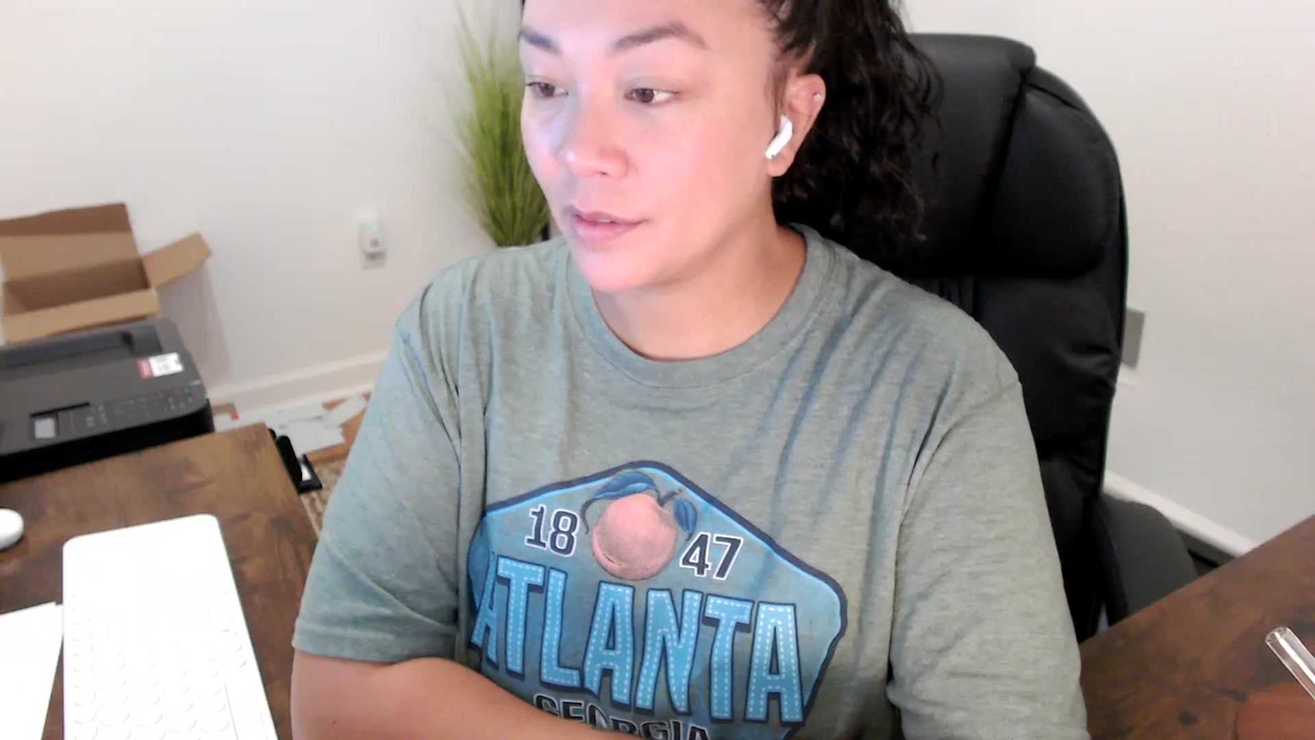 Gallery image thumbnail from MickaylaStar's myfreecams stream on, 10/07/2025, 14:51 image 6 of 20