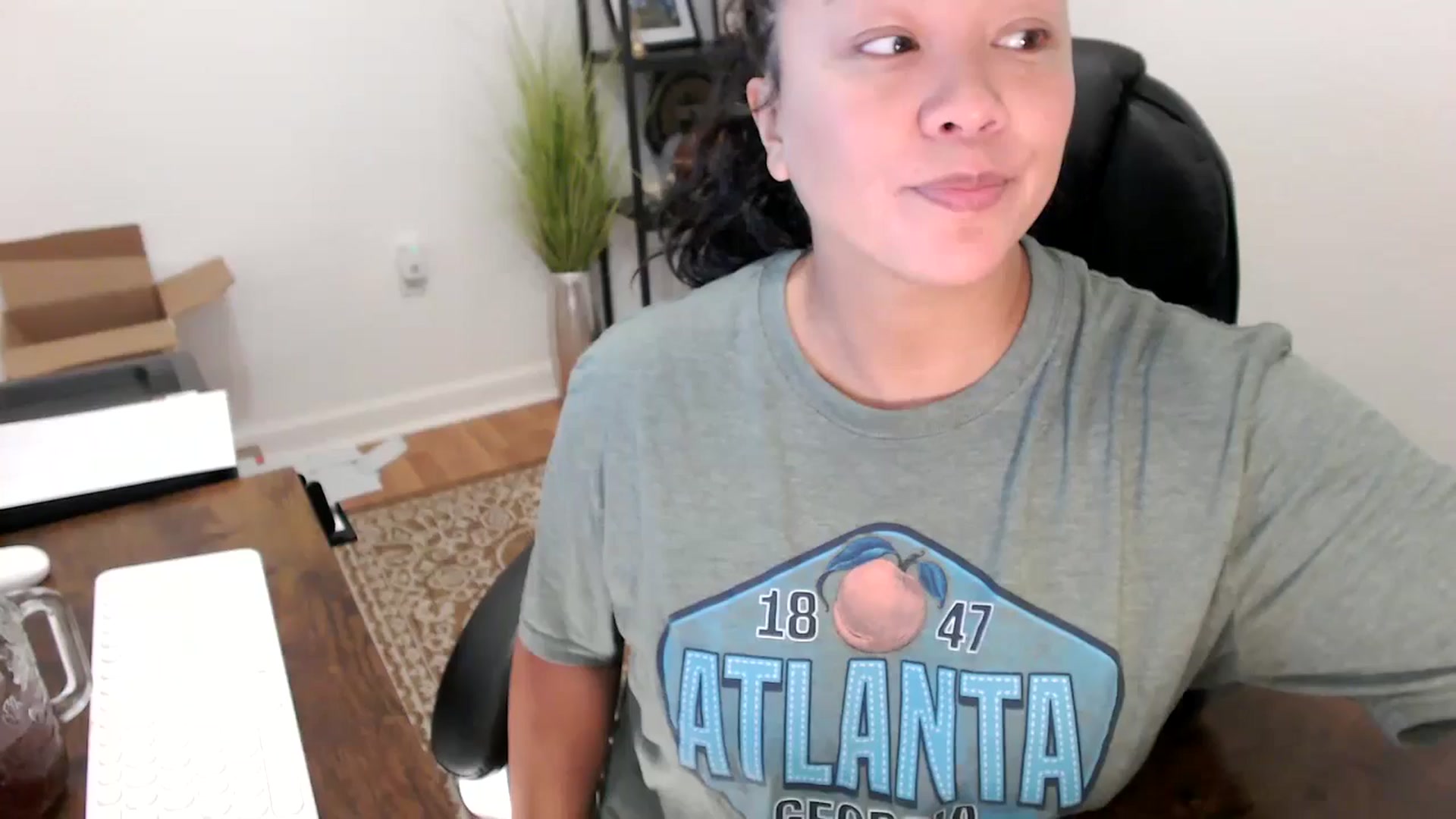 Gallery image thumbnail from MickaylaStar's myfreecams stream on, 10/07/2025, 15:14 image 12 of 20