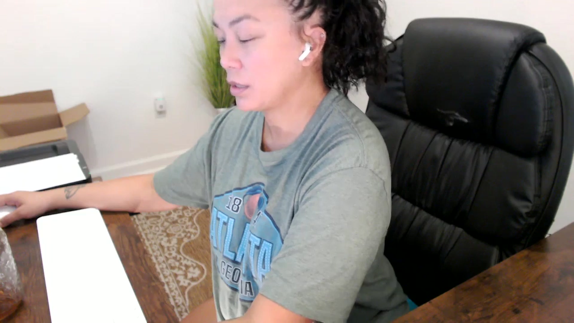 Gallery image thumbnail from MickaylaStar's myfreecams stream on, 10/07/2025, 16:25 image 19 of 20