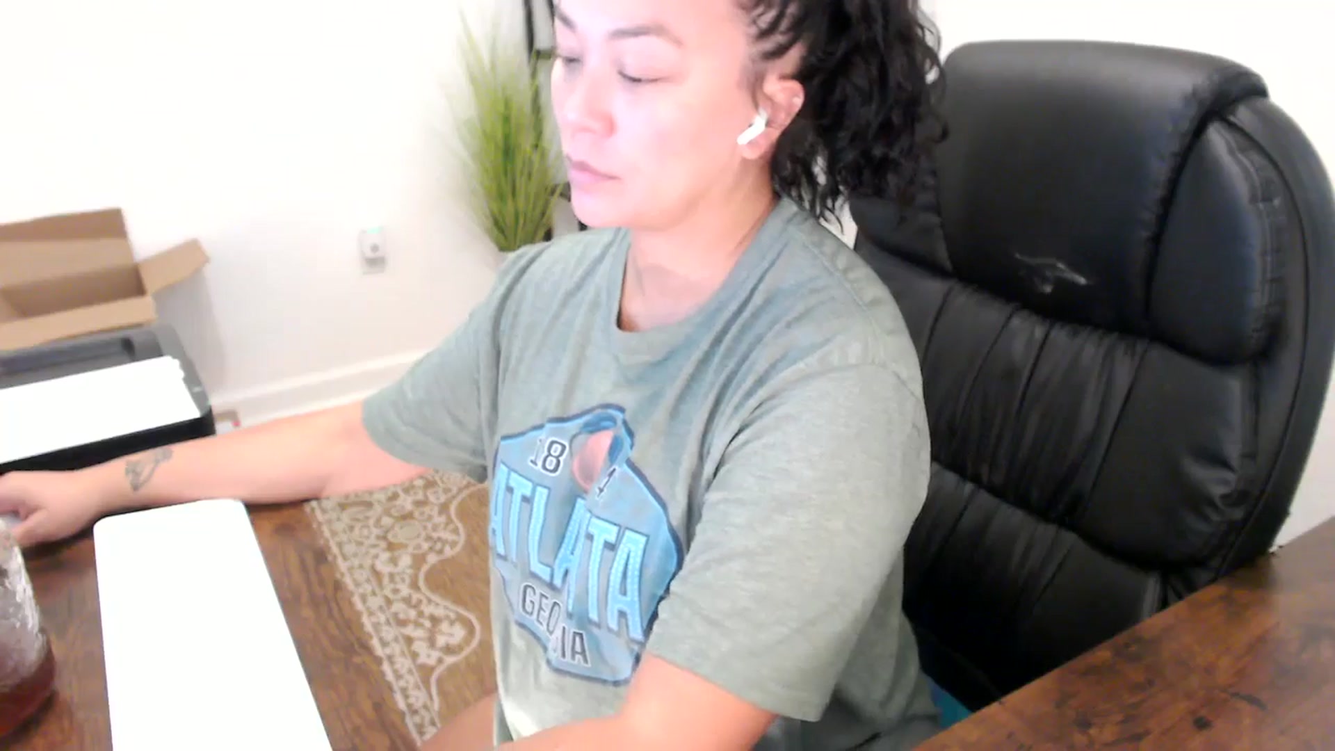Gallery image thumbnail from MickaylaStar's myfreecams stream on, 10/07/2025, 16:25 image 9 of 20
