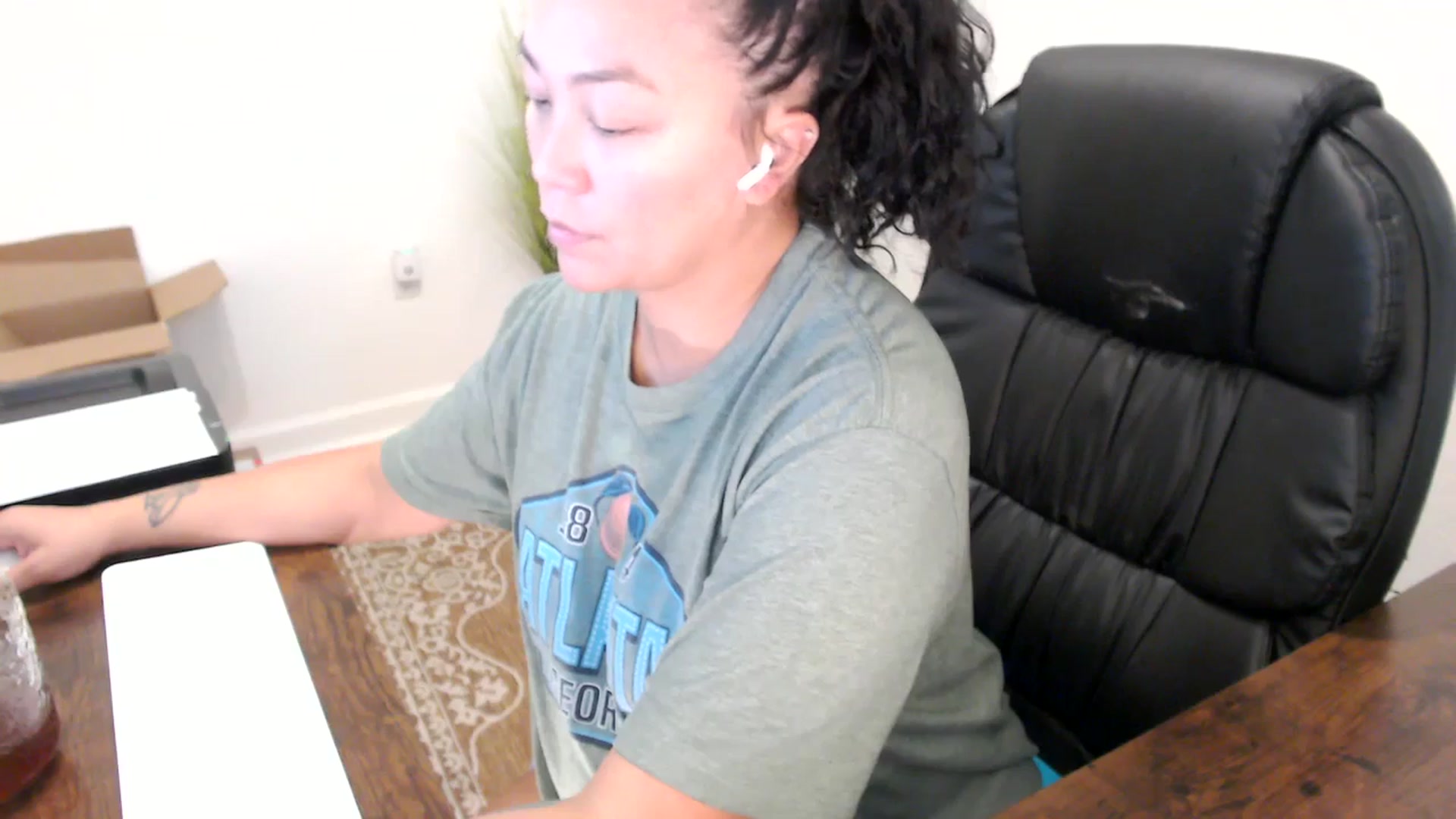Gallery image thumbnail from MickaylaStar's myfreecams stream on, 10/07/2025, 16:25 image 2 of 20