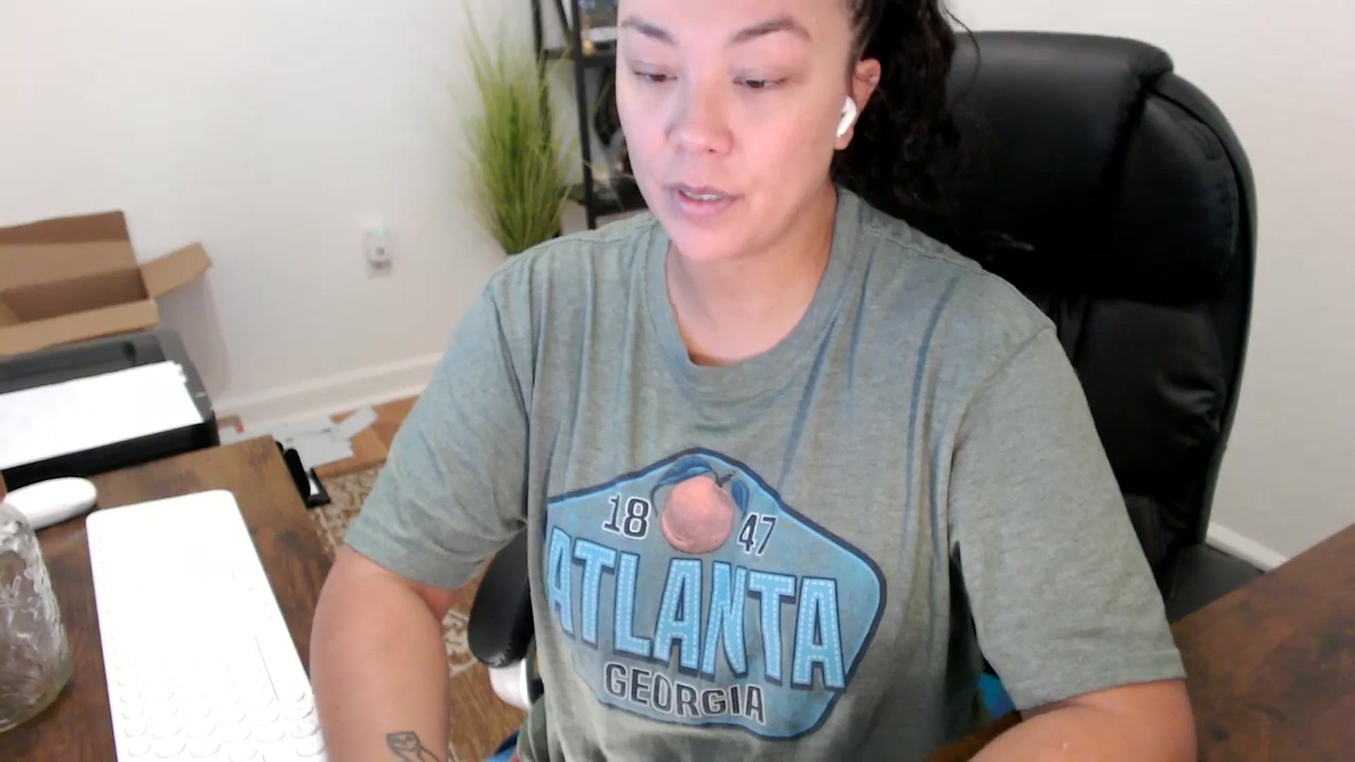 Gallery image thumbnail from MickaylaStar's myfreecams stream on, 10/07/2025, 16:46 image 5 of 20